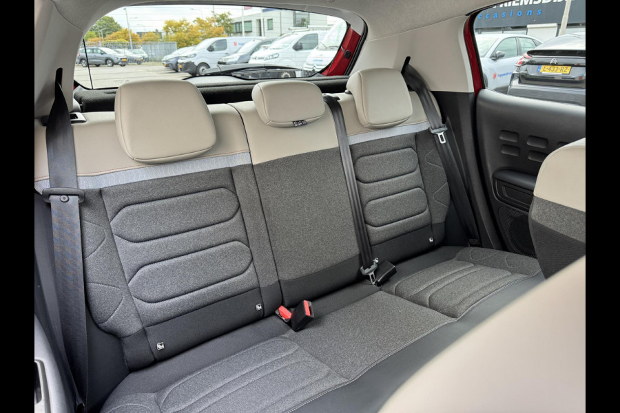 Citroën C3 1.2 PT 110 EAT6 Saint James | Parkeercamera | Trekhaak | Comfort seats | Prijs is rijklaar