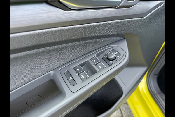 Volkswagen Golf 1.5 eTSI Style - Automaat - Pano/schuifdak - Navi - Camera - Org.NL