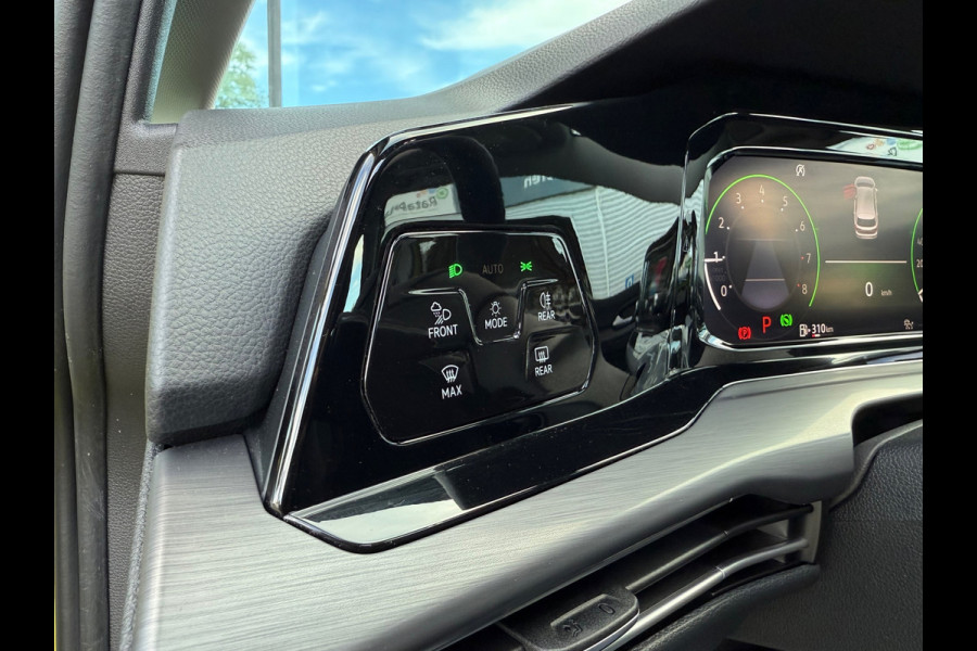 Volkswagen Golf 1.5 eTSI Style - Automaat - Pano/schuifdak - Navi - Camera - Org.NL