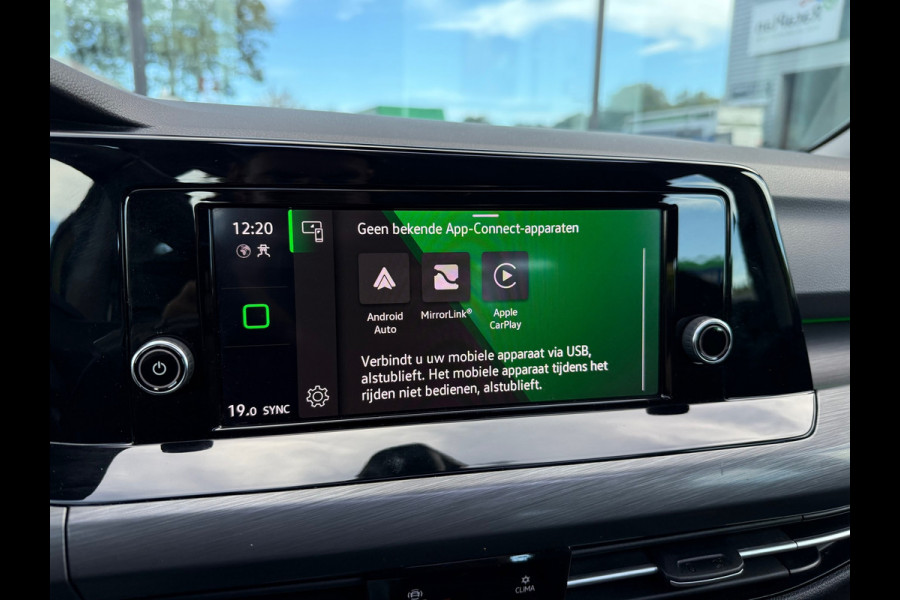 Volkswagen Golf 1.5 eTSI Style - Automaat - Pano/schuifdak - Navi - Camera - Org.NL