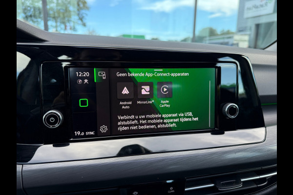 Volkswagen Golf 1.5 eTSI Style - Automaat - Pano/schuifdak - Navi - Camera - Org.NL