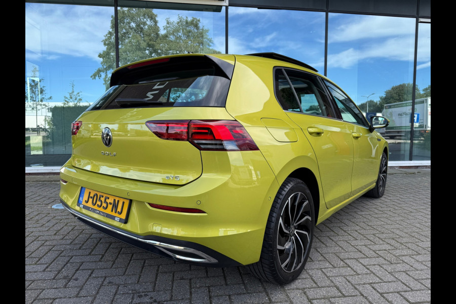 Volkswagen Golf 1.5 eTSI Style - Automaat - Pano/schuifdak - Navi - Camera - Org.NL