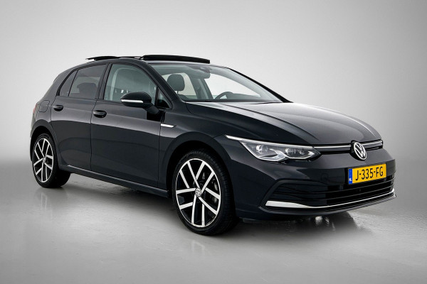 Volkswagen Golf 1.5 eTSI Sport Automaat (PANO, SFEERVERLICHTING, ADAPTIVE CRUISE, STOELVERWARMING, MASSAGE STOELEN, CARPLAY)
