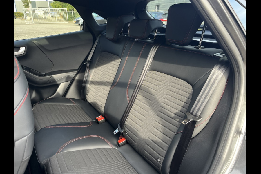 Ford Puma 1.0 EB Hyb ST-Line X Automaat | Panodak | Winterpack | Trekhaak Ford Puma 1.0 EB Hyb ST-Line X Automaat | Panodak | Winterpack | Trekhaak