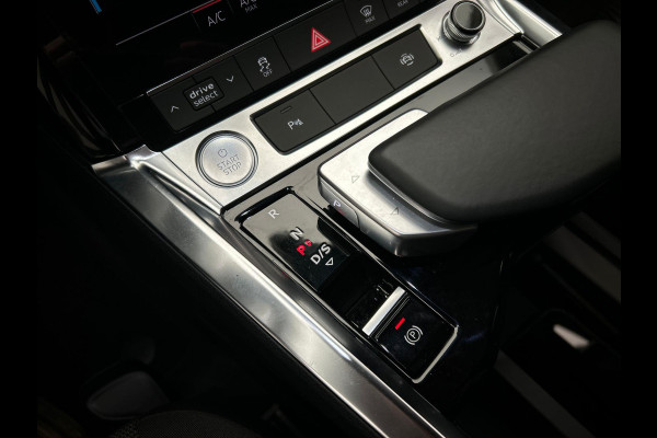 Audi e-tron 50 quattro edition 71 kWh Origineel NL Virtual Navigatie Audi e-tron 50 quattro edition 71 kWh Origineel NL Virtual Navigatie