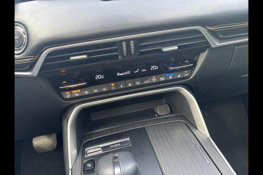 Mazda CX-80 2.5 e-SkyActiv PHEV Homura Plus 7-zitter Uitklapbare trekhaak | klasse III alarm | meest luxe uitvoering