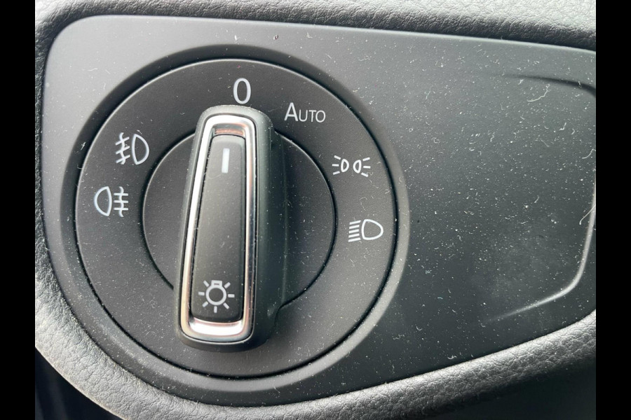 Volkswagen Golf 1.5 TSI Comfortline / CarPlay