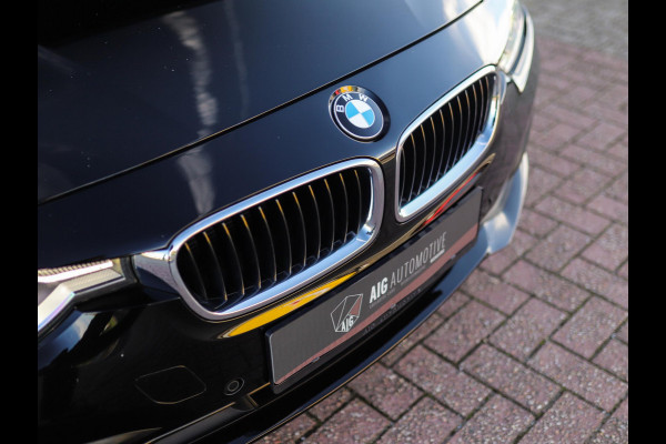 BMW 3 Serie Touring 318i Essential | BTW! | 19" LM | Leder | PDC | Stoelverw. | LED