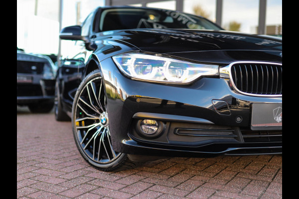 BMW 3 Serie Touring 318i Essential | BTW! | 19" LM | Leder | PDC | Stoelverw. | LED
