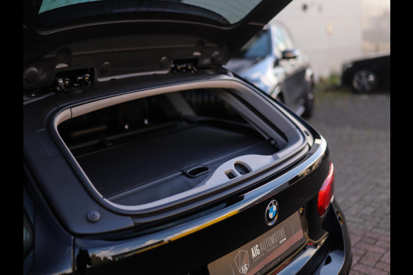 BMW 3 Serie Touring 318i Essential | BTW! | 19" LM | Leder | PDC | Stoelverw. | LED