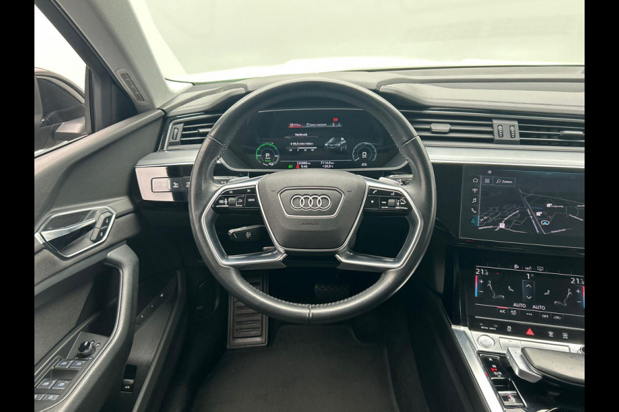 Audi e-tron E-tron 50 quattro Launch edition 71 kWh Origineel NL Virtual Audi e-tron E-tron 50 quattro Launch edition 71 kWh Origineel NL Virtual