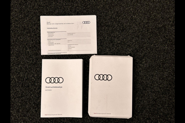 Audi e-tron E-tron 50 quattro Launch edition 71 kWh Origineel NL Virtual Audi e-tron E-tron 50 quattro Launch edition 71 kWh Origineel NL Virtual