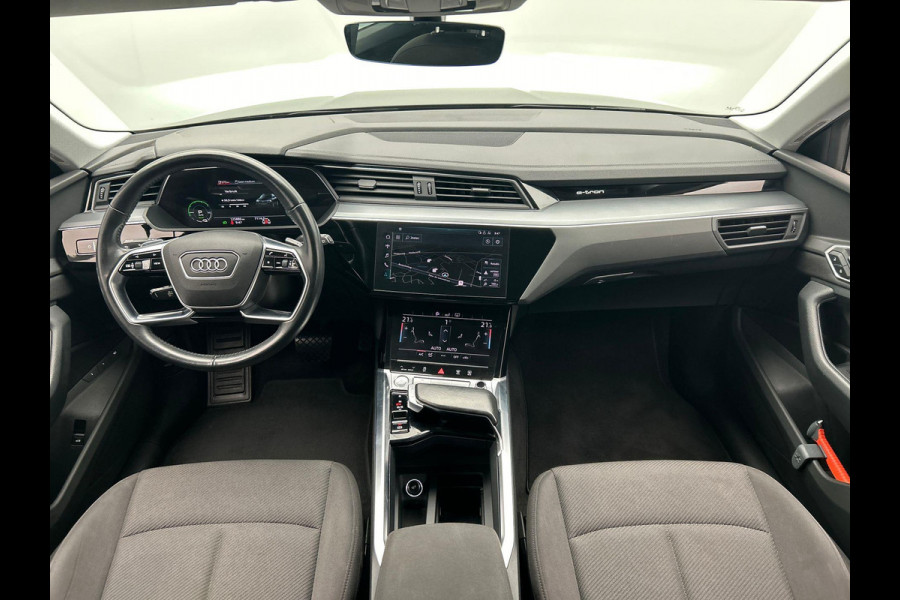 Audi e-tron E-tron 50 quattro Launch edition 71 kWh Origineel NL Virtual Audi e-tron E-tron 50 quattro Launch edition 71 kWh Origineel NL Virtual