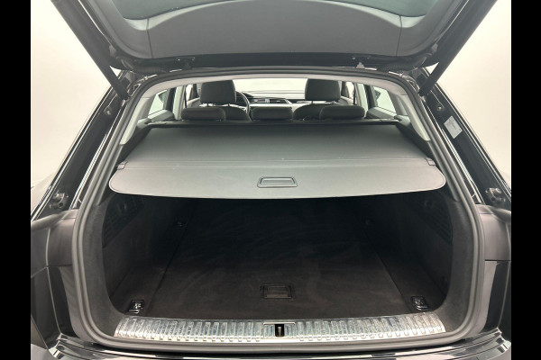 Audi e-tron E-tron 50 quattro Launch edition 71 kWh Origineel NL Virtual Audi e-tron E-tron 50 quattro Launch edition 71 kWh Origineel NL Virtual