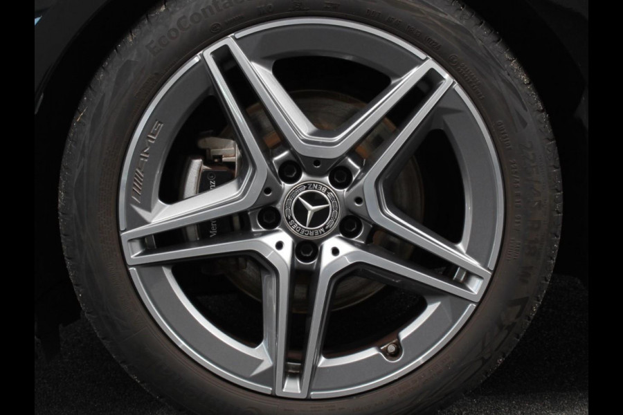 Mercedes-Benz A-Klasse 200 Automaat AMG Line | Navigatie | Climate control | Camera | Parkeer sensoren | Half Lederen Bekleding | Led  | Cruise Control adaptive | LM Velgen | Dab | Led