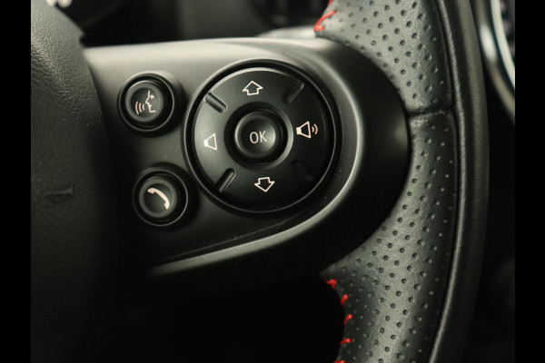MINI Countryman 2.0 Cooper S E ALL4 | Carplay | Half leder | Navigatie | Cruise control | 19'' | Airco | Full LED | Digital Cockpit | Parkeerhulp | PHEV | Plug In