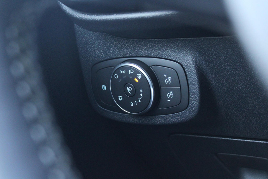 Ford Fiesta 1.0 EcoBoost Hybrid Titanium Bellen voor bezichtiging! | Cruise Control | Navigatie | Airco |