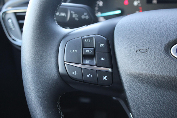 Ford Fiesta 1.0 EcoBoost Hybrid Titanium Bellen voor bezichtiging! | Cruise Control | Navigatie | Airco |