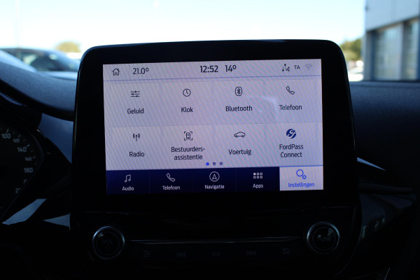 Ford Fiesta 1.0 EcoBoost Hybrid Titanium Bellen voor bezichtiging! | Cruise Control | Navigatie | Airco |