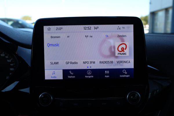 Ford Fiesta 1.0 EcoBoost Hybrid Titanium Bellen voor bezichtiging! | Cruise Control | Navigatie | Airco |