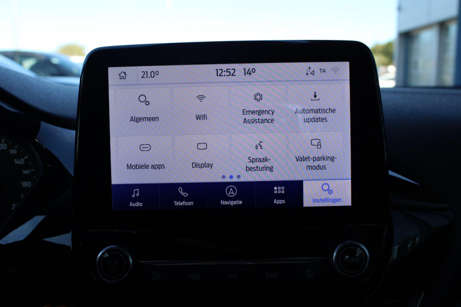 Ford Fiesta 1.0 EcoBoost Hybrid Titanium Bellen voor bezichtiging! | Cruise Control | Navigatie | Airco |