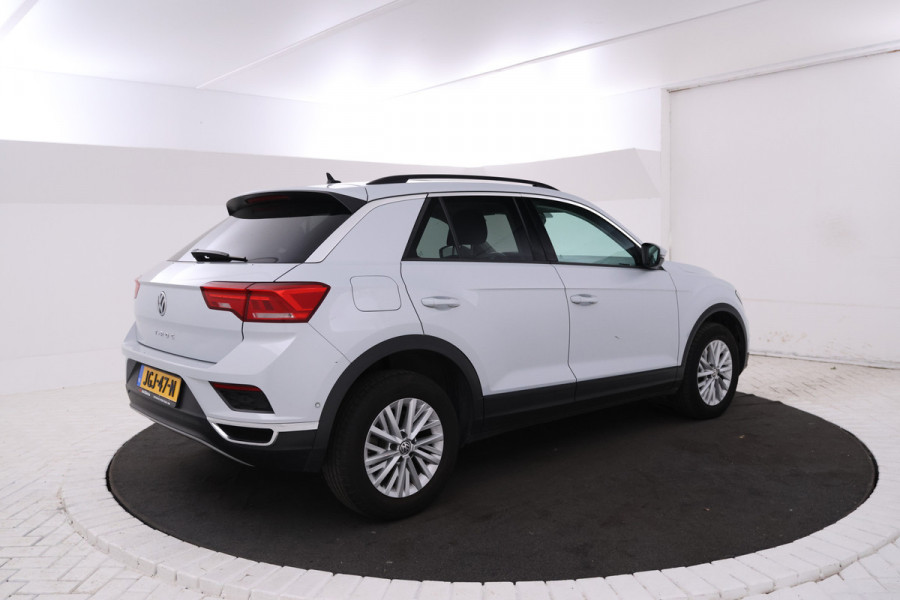 Volkswagen T-Roc 1.5 TSI Sport Automaat, Apple carplay, Panorama