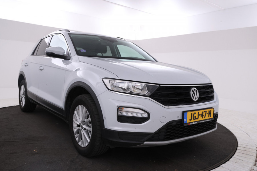 Volkswagen T-Roc 1.5 TSI Sport Automaat, Apple carplay, Panorama