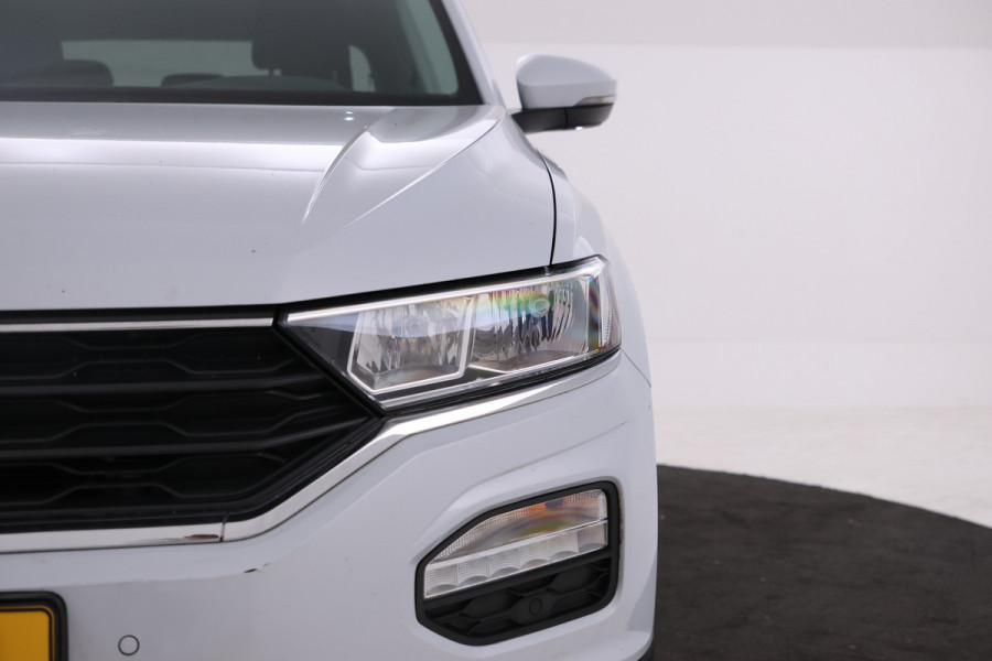 Volkswagen T-Roc 1.5 TSI Sport Automaat, Apple carplay, Panorama