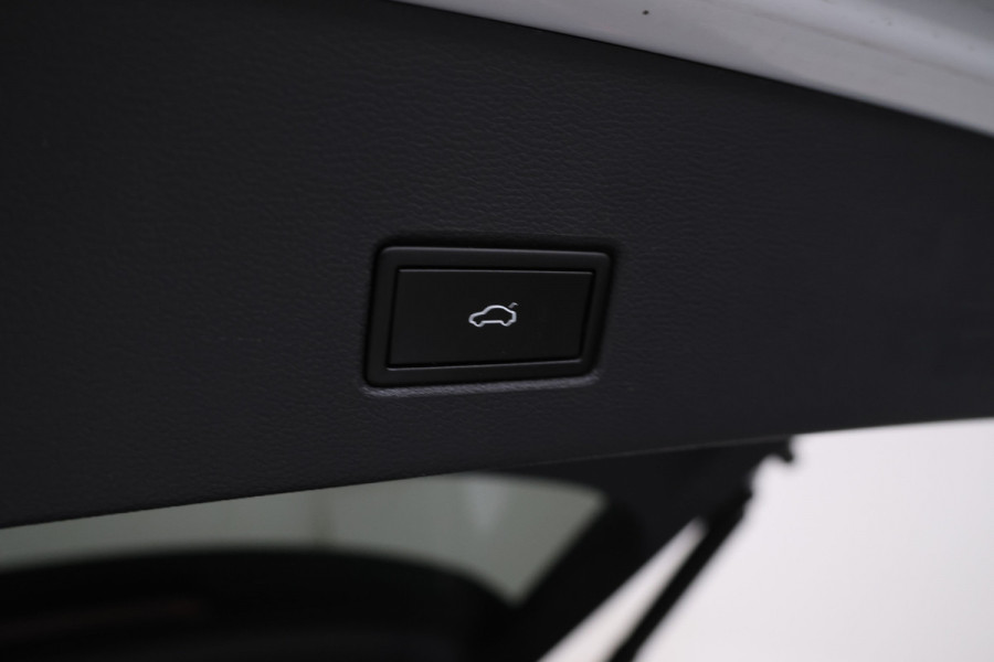 Volkswagen T-Roc 1.5 TSI Sport Automaat, Apple carplay, Panorama