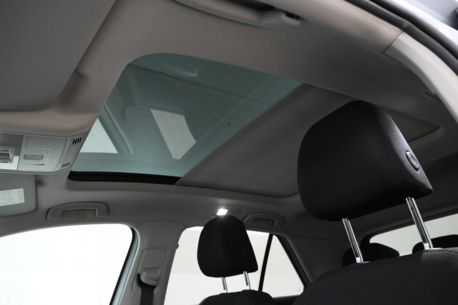 Volkswagen T-Roc 1.5 TSI Sport Automaat, Apple carplay, Panorama