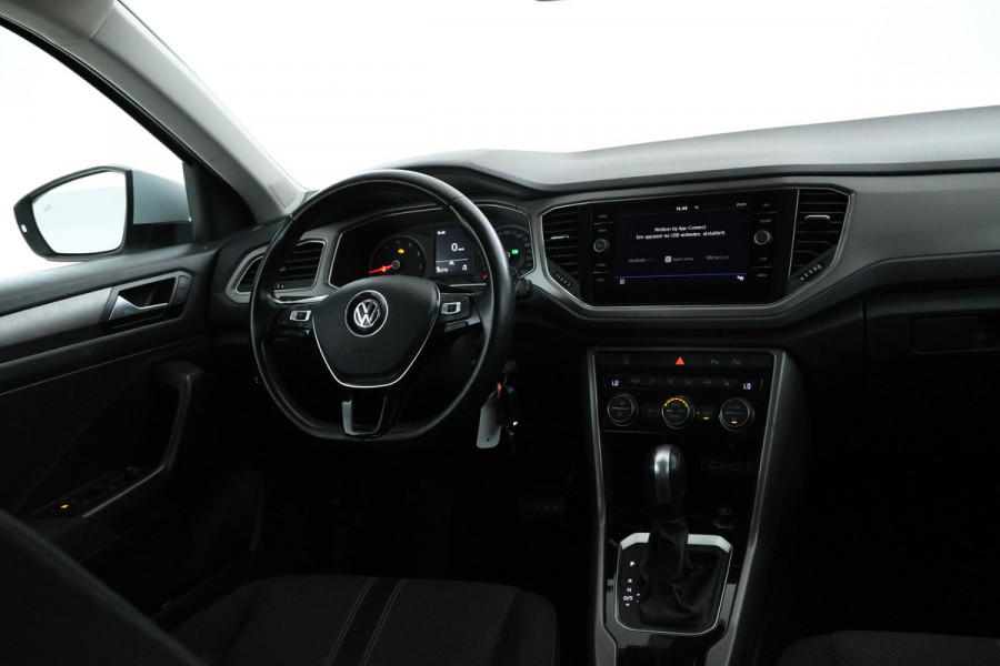 Volkswagen T-Roc 1.5 TSI Sport Automaat, Apple carplay, Panorama