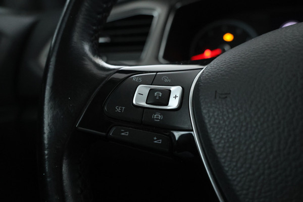 Volkswagen T-Roc 1.5 TSI Sport Automaat, Apple carplay, Panorama
