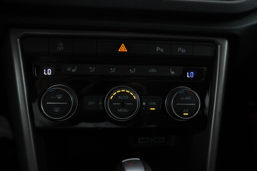 Volkswagen T-Roc 1.5 TSI Sport Automaat, Apple carplay, Panorama
