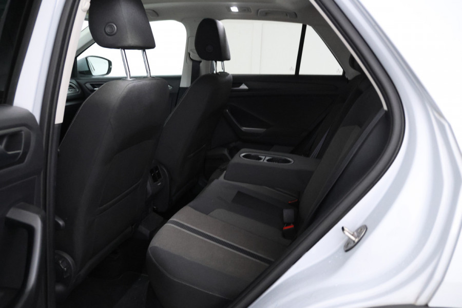 Volkswagen T-Roc 1.5 TSI Sport Automaat, Apple carplay, Panorama