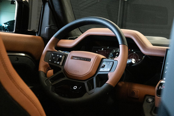Land Rover Defender 110 4.4 P635 Octa Edition One *Meridian / Panorama / Wellness-seats / HUD / Surround-view / Soft-Close*
