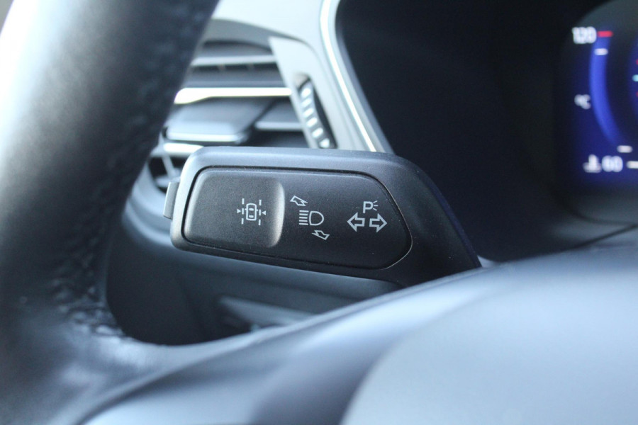 Ford Kuga 2.5 PHEV Titanium | Adaptive cruise control | Winter Pack | Head up Display | Dodehoeksensoren | Camera | 1.500 kg trekgewicht
