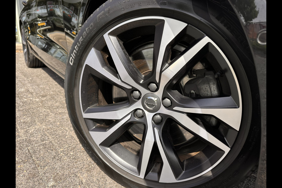 Volvo V60 2.0 T8 Twin Engine AWD R-Design | Pano | 360 cam | Leder | Luxury Line | T8 Twin Engine AWD R-Design | Pano |  360 cam | Leder | Luxury Line | (occasion) (occasion)