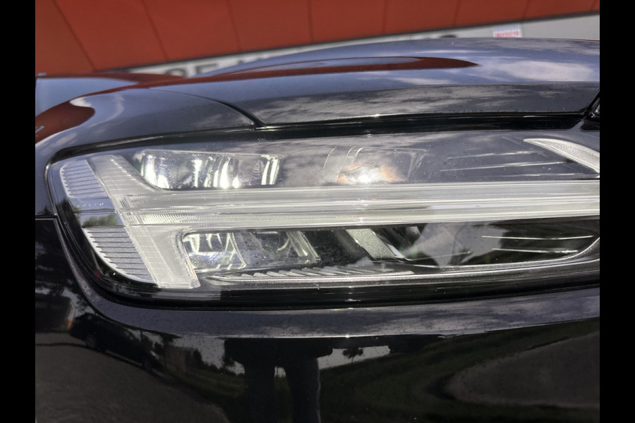Volvo V60 2.0 T8 Twin Engine AWD R-Design | Pano | 360 cam | Leder | Luxury Line | T8 Twin Engine AWD R-Design | Pano |  360 cam | Leder | Luxury Line | (occasion) (occasion)