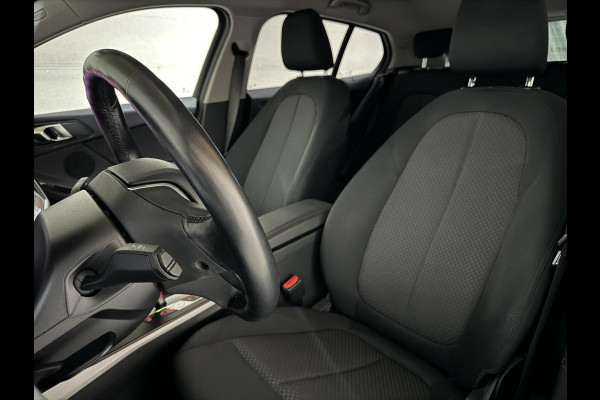 BMW 1-serie 118i Sport Black Edition Navi Cruise CarPlay NAP
