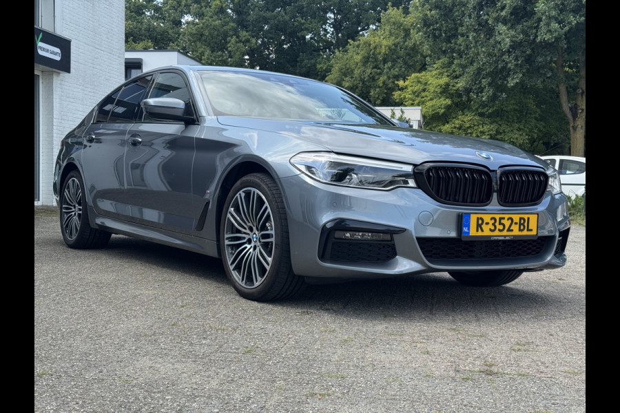 BMW 5 Serie 530e xDrive iPerformance High Executive M Pakket, 360 Camera, Harman Kardon, Navigatie . Een proefrit levert het bewijs. Neem contact op en we maken een afspraak!