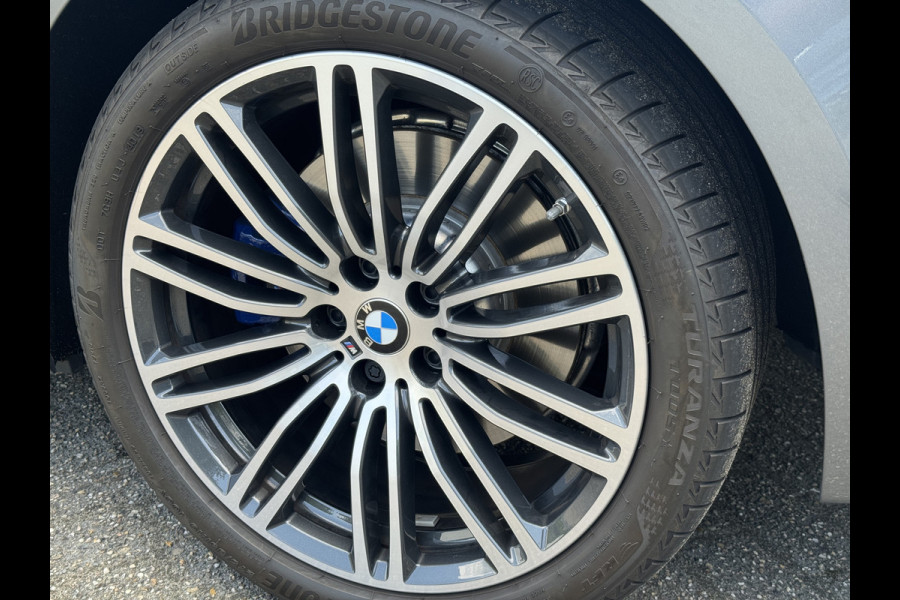 BMW 5 Serie 530e xDrive iPerformance High Executive M Pakket, 360 Camera, Harman Kardon, Navigatie . Een proefrit levert het bewijs. Neem contact op en we maken een afspraak!