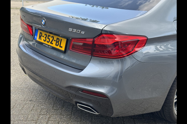 BMW 5 Serie 530e xDrive iPerformance High Executive M Pakket, 360 Camera, Harman Kardon, Navigatie . Een proefrit levert het bewijs. Neem contact op en we maken een afspraak!