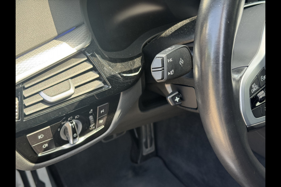 BMW 5 Serie 530e xDrive iPerformance High Executive M Pakket, 360 Camera, Harman Kardon, Navigatie . Een proefrit levert het bewijs. Neem contact op en we maken een afspraak!
