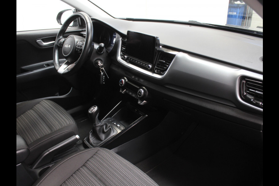 Kia Stonic 1.0 T-GDi MHEV DynamicLine CARPLAY | CAMERA | CLIMATE | DAB | LED | NAVI | PDC | CRUISE | LMV