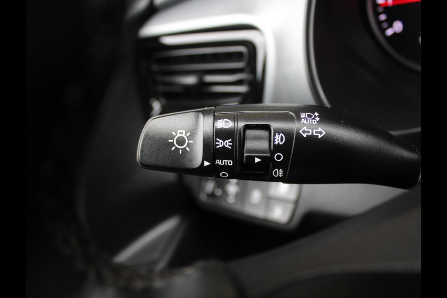 Kia Stonic 1.0 T-GDi MHEV DynamicLine CARPLAY | CAMERA | CLIMATE | DAB | LED | NAVI | PDC | CRUISE | LMV