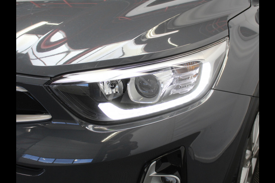 Kia Stonic 1.0 T-GDi MHEV DynamicLine CARPLAY | CAMERA | CLIMATE | DAB | LED | NAVI | PDC | CRUISE | LMV