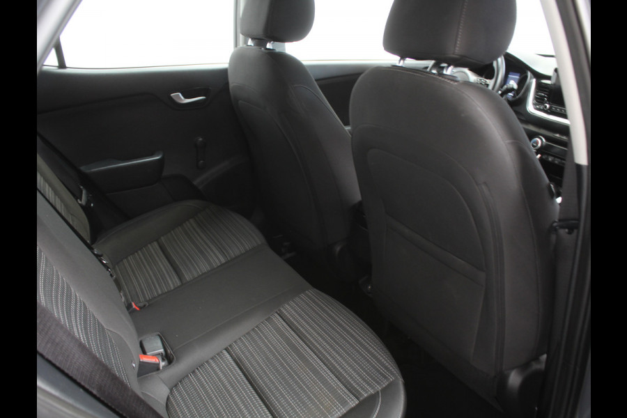 Kia Stonic 1.0 T-GDi MHEV DynamicLine CARPLAY | CAMERA | CLIMATE | DAB | LED | NAVI | PDC | CRUISE | LMV