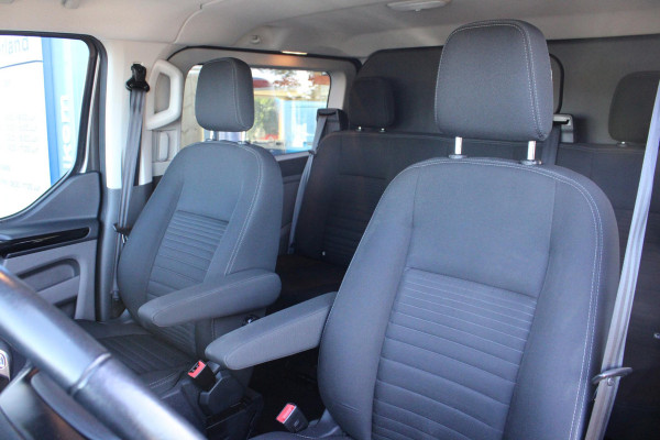 Ford Transit Custom 300 2.0 TDCI L2H1 Limited DC | Zeer Netjes! | Nieuw geleverde Ned.auto | Trekhaak | Sidesteps + roofrails| Dubbele Cabine | Cruise Control | Navigatie |