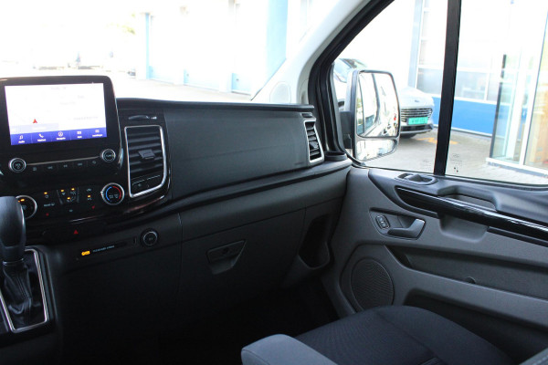 Ford Transit Custom 300 2.0 TDCI L2H1 Limited DC | Zeer Netjes! | Nieuw geleverde Ned.auto | Trekhaak | Sidesteps + roofrails| Dubbele Cabine | Cruise Control | Navigatie |