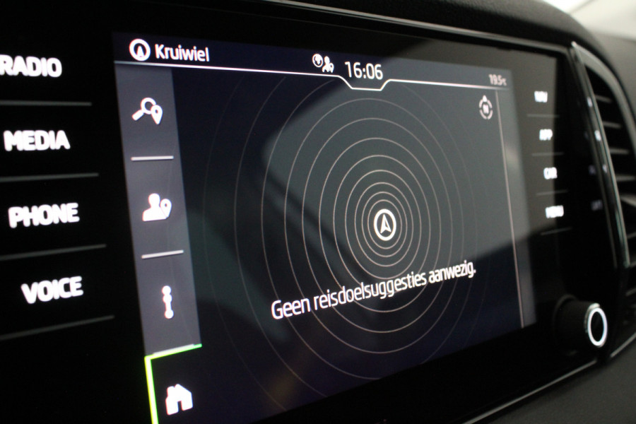 Škoda Karoq 1.0 TSI Business Edition > Camera/Navi/Comfort-pakket/keyless...